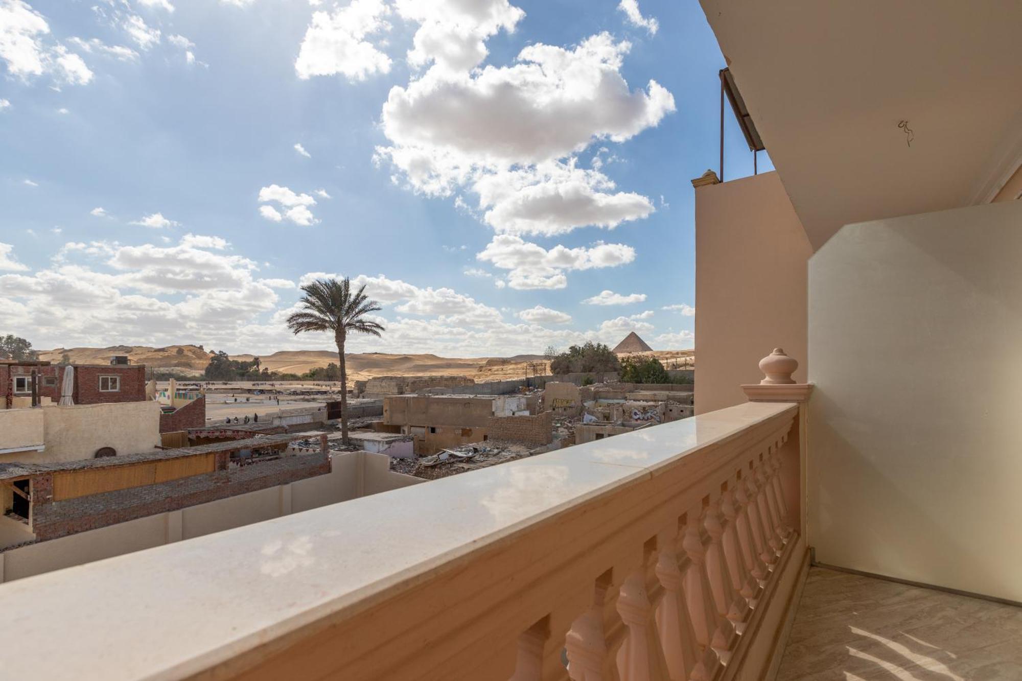 Отель Soul Pyramids View Kafrat al Jabal Экстерьер фото